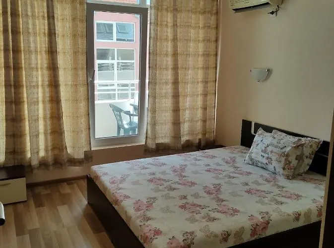 Dunav-lazur Apt.5 Апартамент Равда